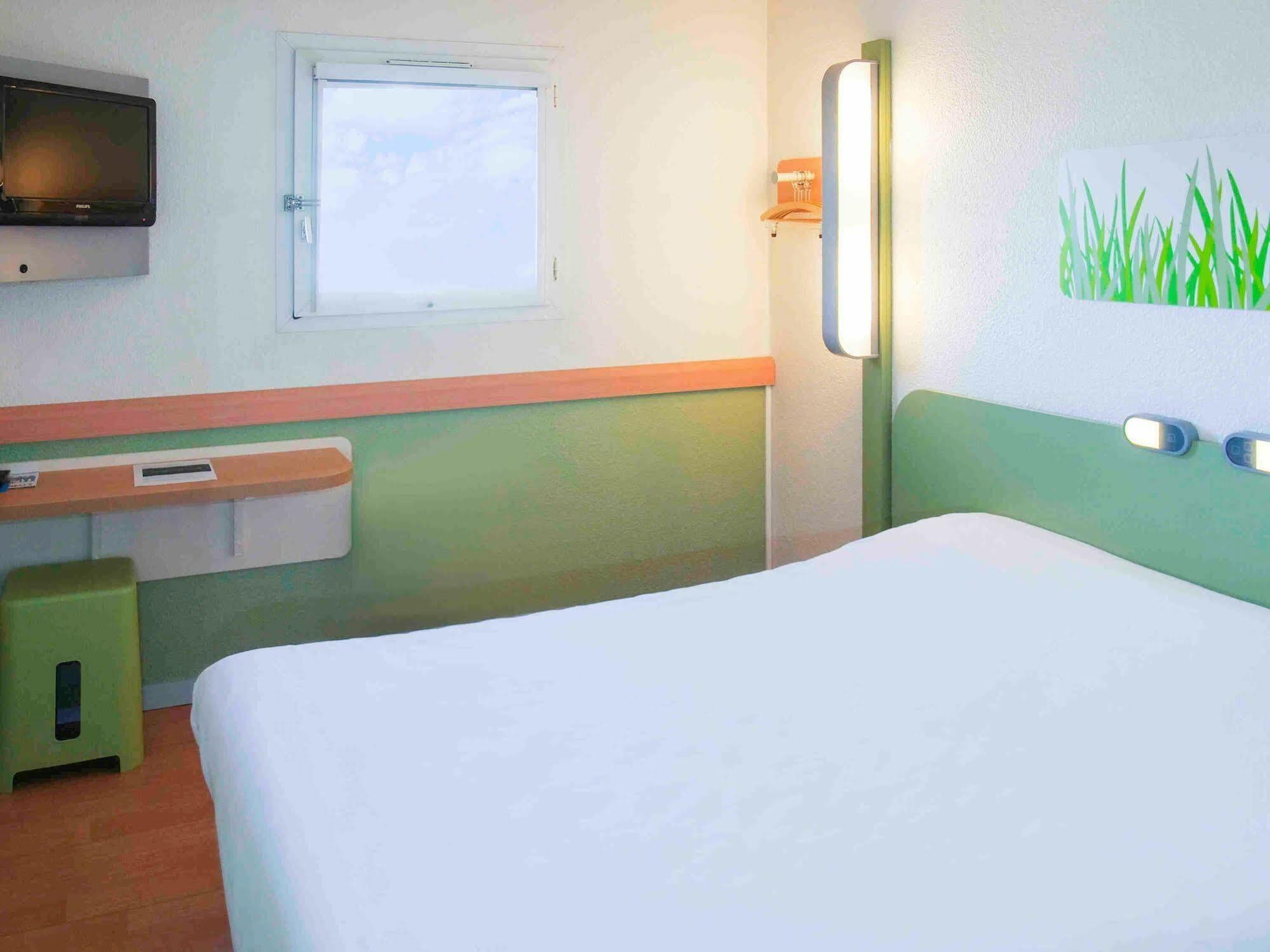 Ibis Budget Fontainebleau Avon Εξωτερικό φωτογραφία